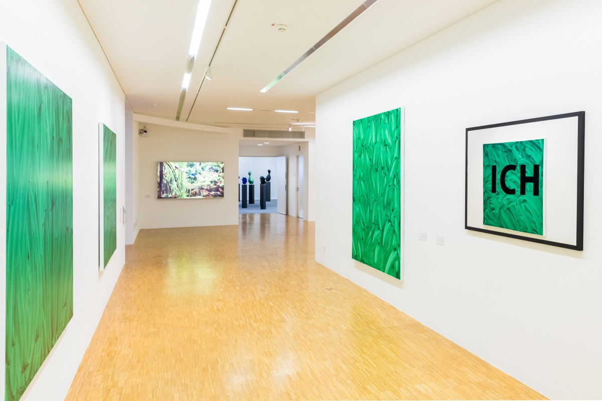 Unconventional Dwarf by Ottmar Hor アート Unconventional