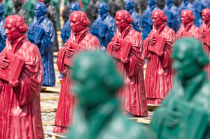 Ansicht einer Luther Botschafters aus der Installation in Wittenberg 2010